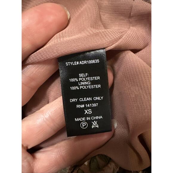 ASTR the label Short Sleeved Shirred Front Floral Mini Dress Size XS - Picture 11 of 11